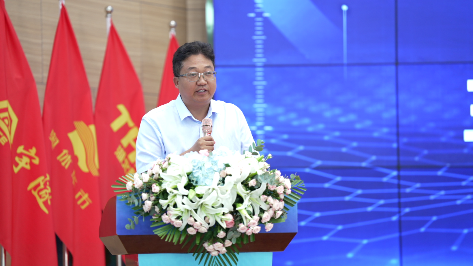 喜訊 | 重慶宇隧再次單筆億元設備采購簽約儀式圓滿舉行!