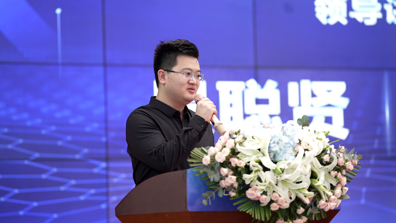 喜訊 | 重慶宇隧再次單筆億元設備采購簽約儀式圓滿舉行!