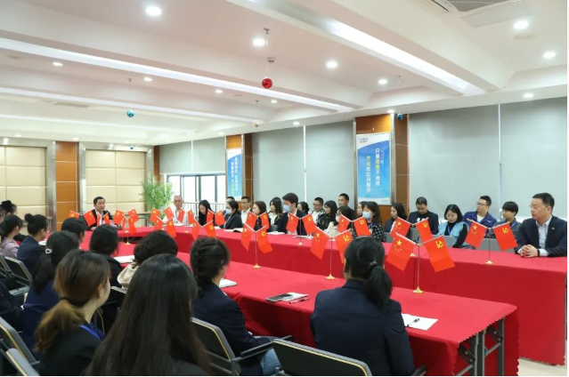 貫徹二十大 永遠跟黨走 奮進新征程