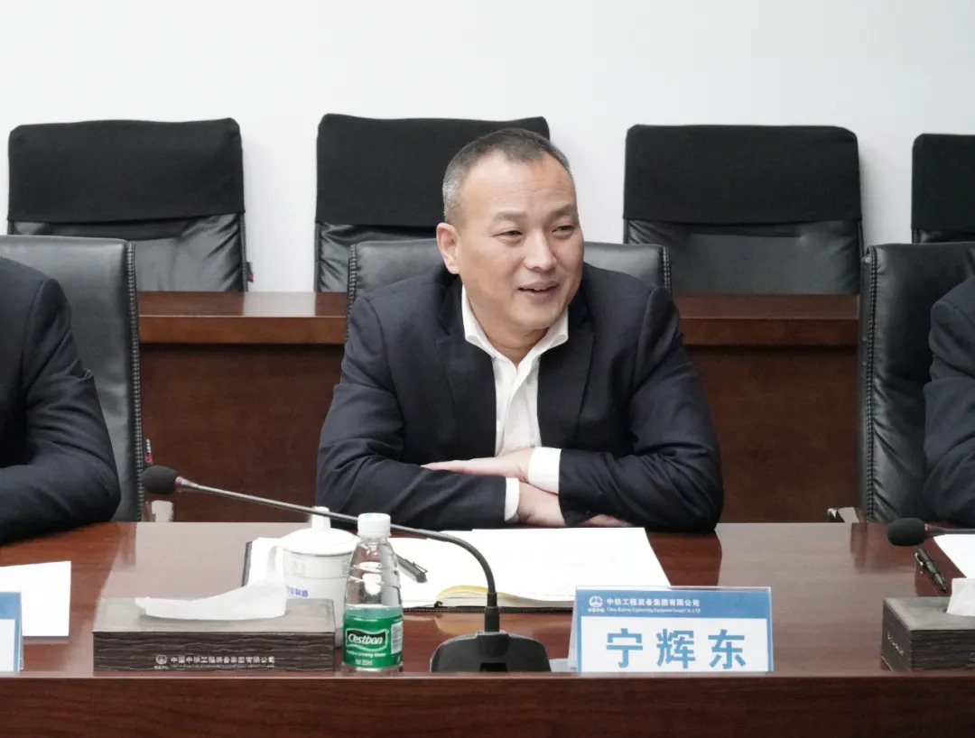 喜訊！重慶宇隧與中鐵裝備再次合作，成功簽約兩臺盾構機！