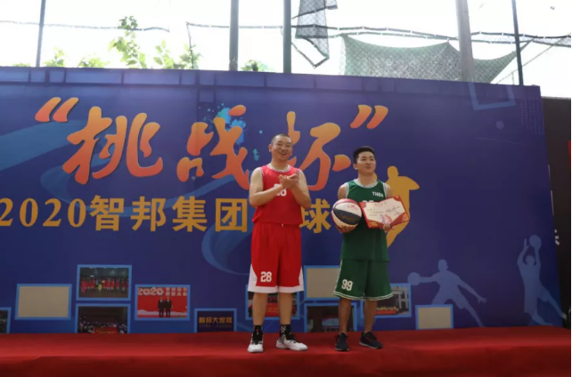 迎籃而上，挑戰(zhàn)自我